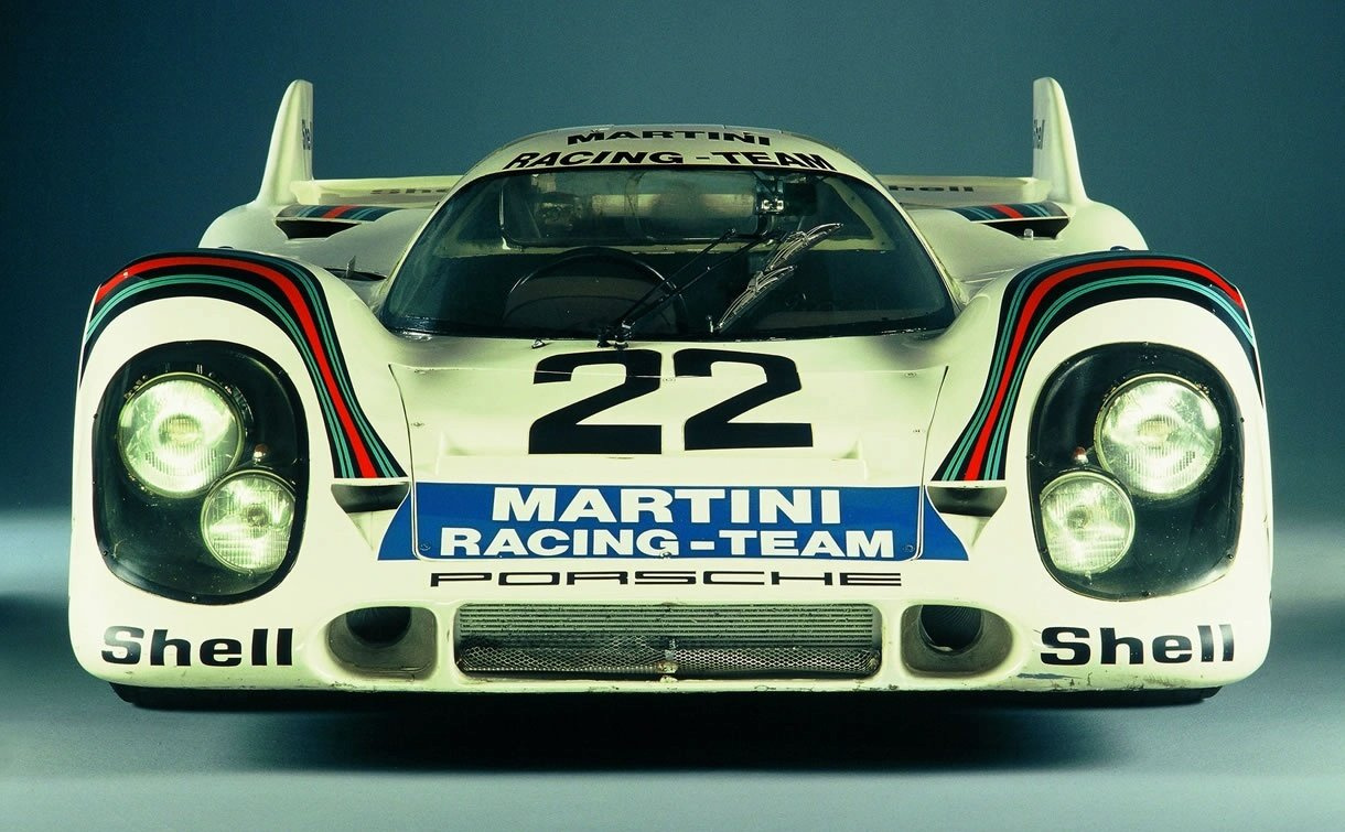 Az első homologizációs sorozat a Porsche udvarán