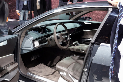 Egyenes tetővonal - eddig íves volt az Audi kombiké