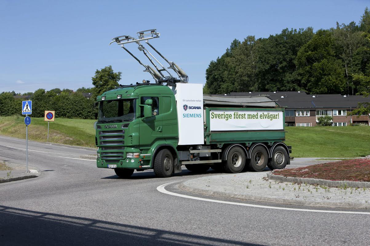 Nincs új a napa alatt! Bányagépek is lehetnek az áramszedős Scaniák (fotó: Scania)