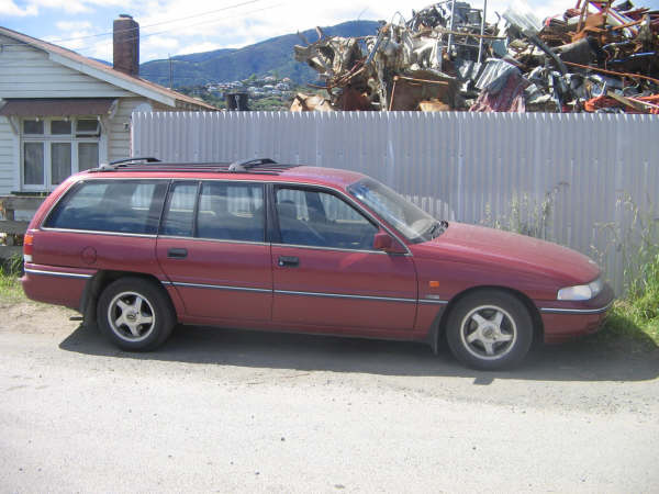 Holden Commodore, vad hátsó szárnnyal