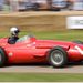 A Fangio, Moss és Behra által vezetett 250F bemutatója minden évben hatalmas tömeget vonz Goodwoodba
