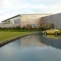 Talán a dizájnközpontnál lehet ez a vizen lebegő sárga Aston  - forrás: Google Panoramio: Dave Lauberts