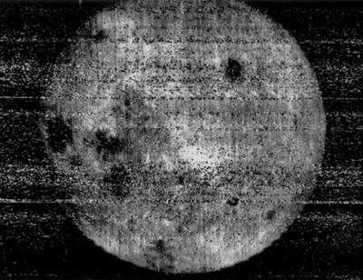 A legénység fotója, amit a Földtől távolodva, útban a Hold felé készítettek