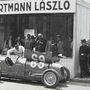 Hartmann László a budapesti nagydíj edzésén. A Maserati 6CM sorhatos motorja 1,5 literes és kompresszor erősíti