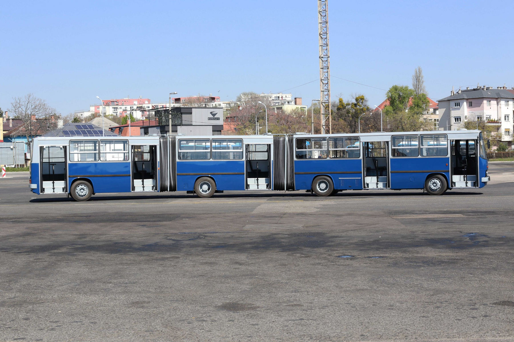 Brazil gyártású, duplacsuklós Marcopolo Viale BRT