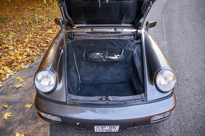 Az eredeti Tiptronic alapja a ZF 4HP22, melyet alapvetően orrmotoros, hátsókerék-meghajtású kocsikhoz terveztek. Használta BMW, Jaguar, Volvo sőt Peugeot is, ám itt egyedi kihajtást kapott