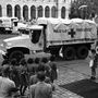 Néhány amerikai teherautót a Magyar Vöröskereszt is használt 