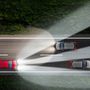A kép jól mutatja ahogy a mátrix fényszóró kimaszkolja a többi közlekedőt