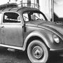 A II. világháború benzinínséges idején egyenesen az autóba építették be a fagáz-generátort. Például mint ebbe a VW Bogárba