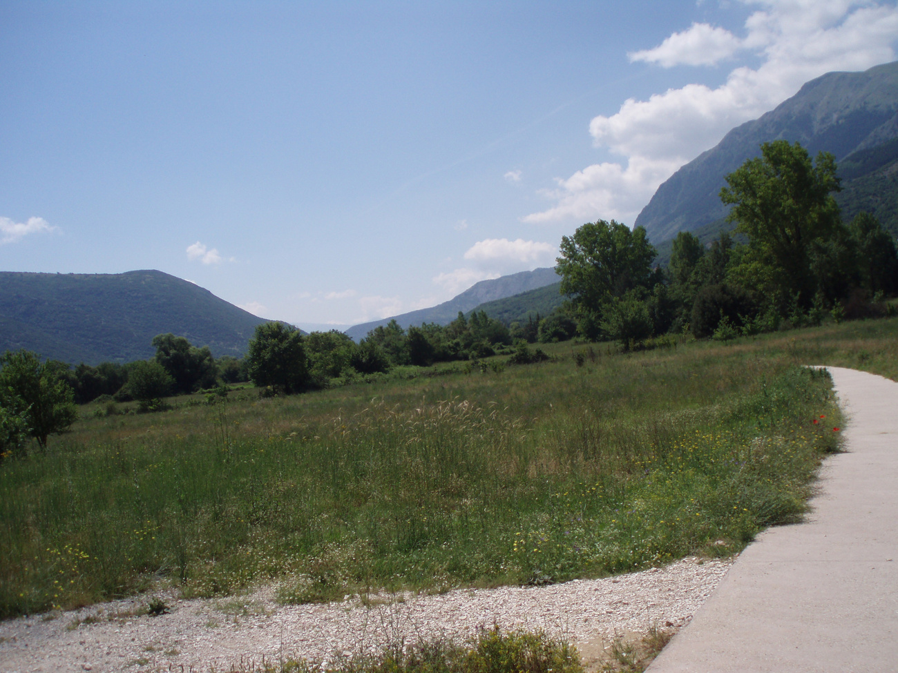 Jókora tó Ioannina partján, innen indultunk