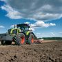 Frontsúly csökkenti a traktor felágaskodását vontatáskor