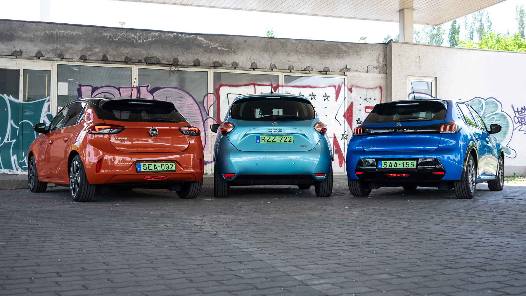 Fogyasztásban alig van a három autó között különbség, de a Zoé most, Magyarországon nagyjából kétszer gyorsabban tud tölteni