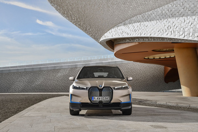 Az akkumulátor technológia fejlődését saját kutató-fejlesztő központtal segíti a BMW