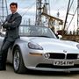 Még nem volt kész a Z8-as a forgatáskor, ezért James Bondnak üvegszálas replikát készített a BMW